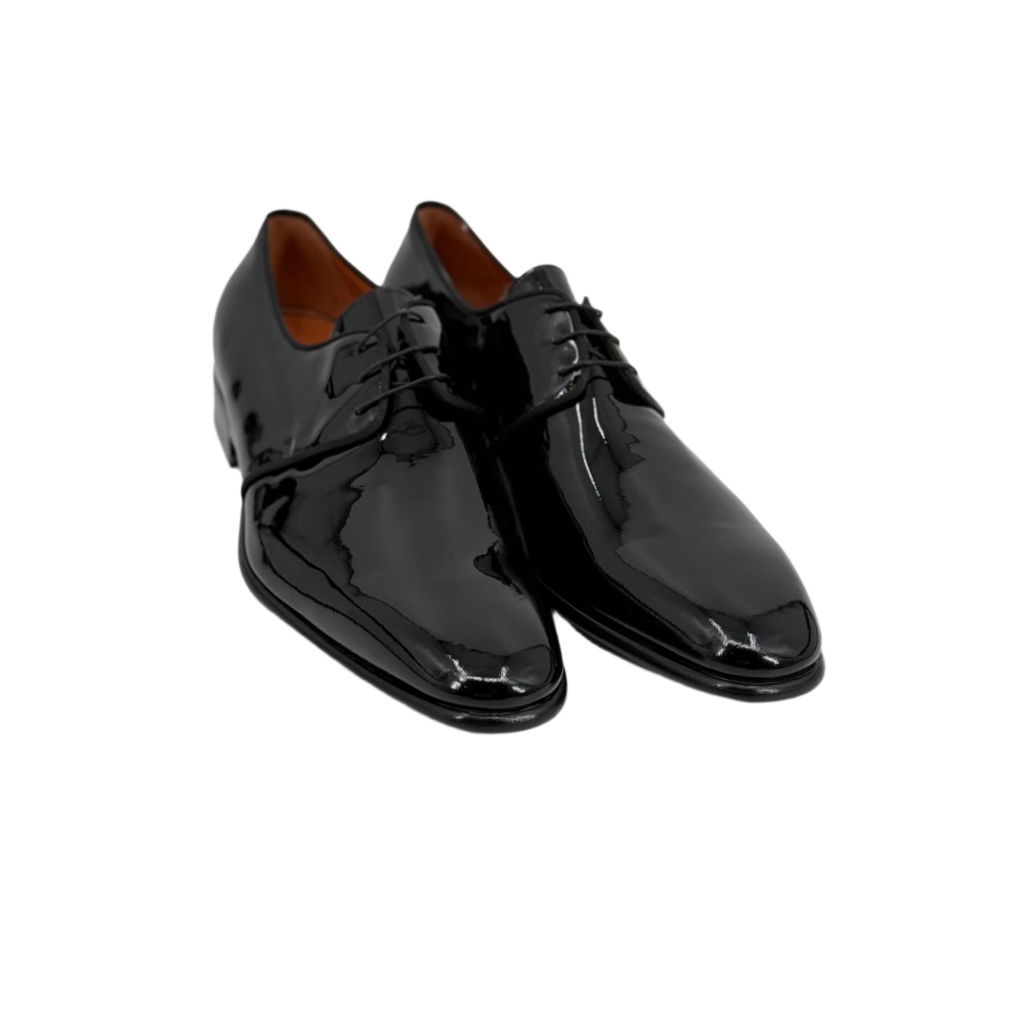Dress shoe